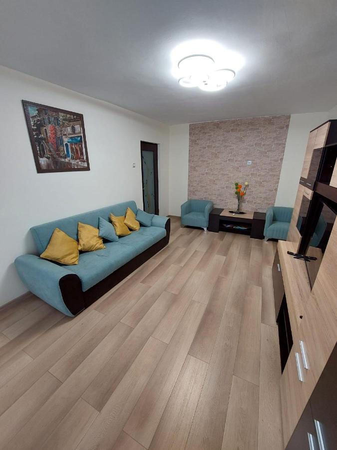 Eugenia Apartament Ploieşti Kültér fotó